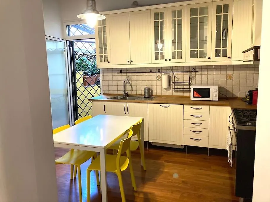 Vatican Vacation Home Interno 2-1